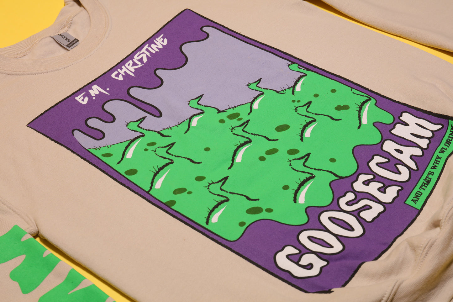 Green Goosecam Crewneck Sweatshirt (Sand/ Green)